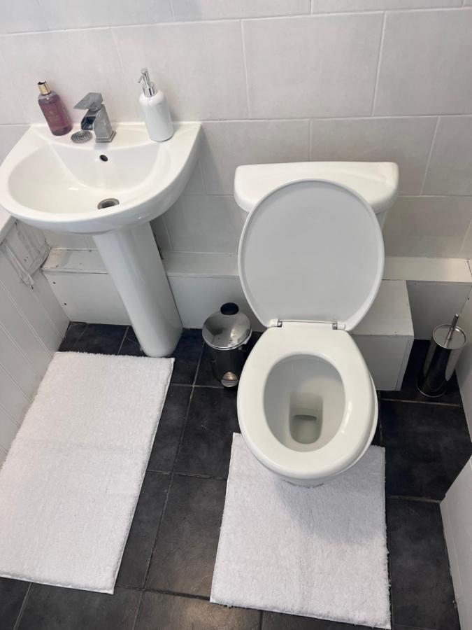 Exford Court Room 2 伦敦 外观 照片